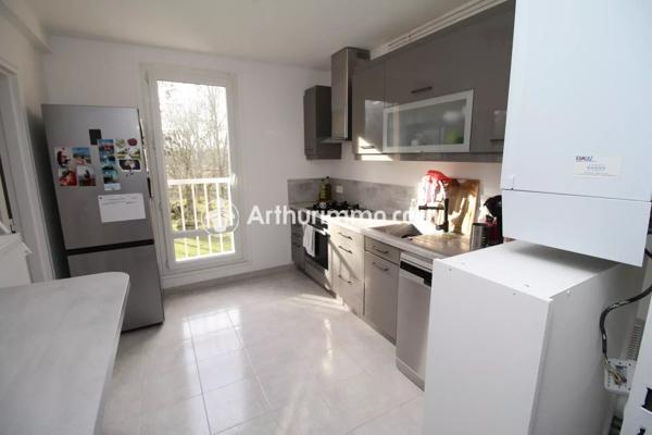 Location Appartement 3 pièces 73 m2 à Savigny-le-Temple
