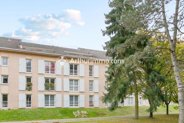 Location Appartement 3 pièces 73 m2 à Savigny-le-Temple