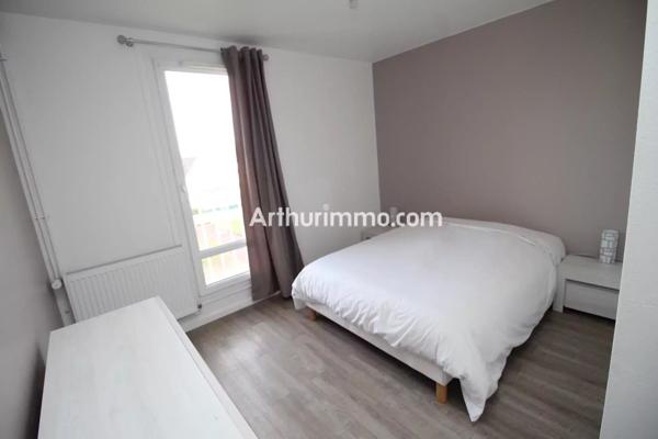 Location Appartement 3 pièces 73 m2 à Savigny-le-Temple