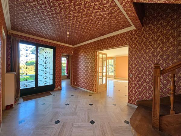 Maison Traditionnelle familiale proche gare longueville Paris gare de l'est 1 h , 4 chambres + Grange / Gare à 4km pour Paris Gare de l'EST