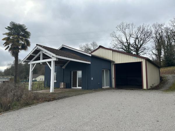 Oloron-Sainte-Marie (64400) Local d'activité très bien exposé