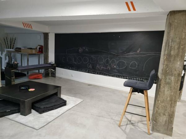BUREAUX TYPE LOFT- CHARME ET PRESTATIONS DE QUALITÉ PROCHE GARE DE POITIERS - 238M²