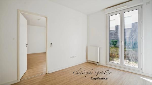 Dpt Yvelines (78), à louer MONTIGNY LE BRETONNEUX appartement T2