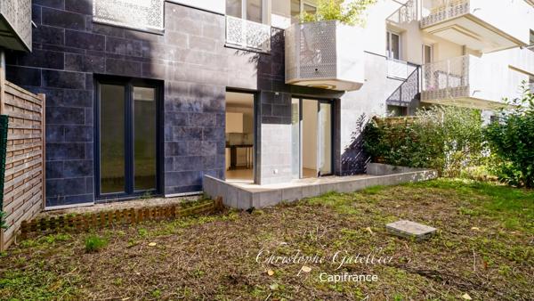 Dpt Yvelines (78), à louer MONTIGNY LE BRETONNEUX appartement T2