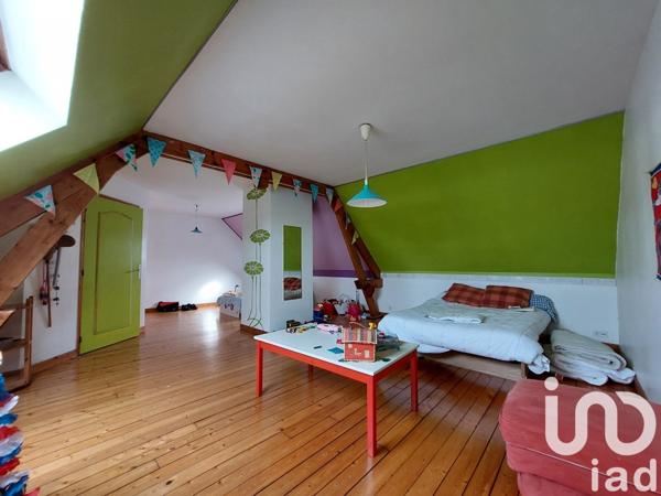 Maison 11 pièces de 284 m² à Ham (80400)