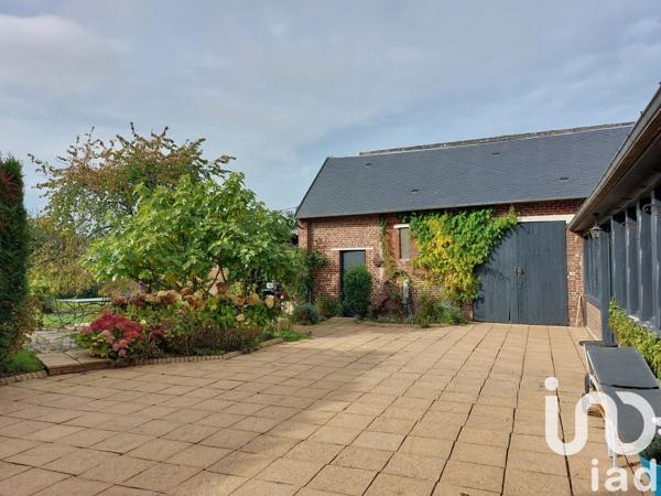 Maison 11 pièces de 284 m² à Ham (80400)