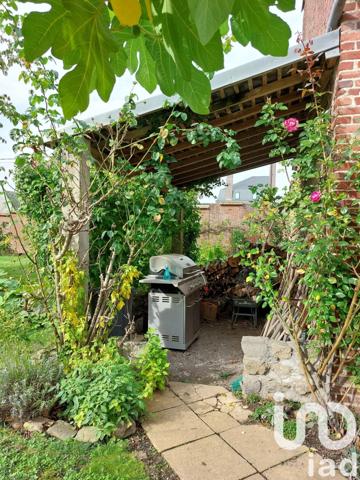 Maison 11 pièces de 284 m² à Ham (80400)