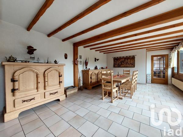 Maison 11 pièces de 284 m² à Ham (80400)