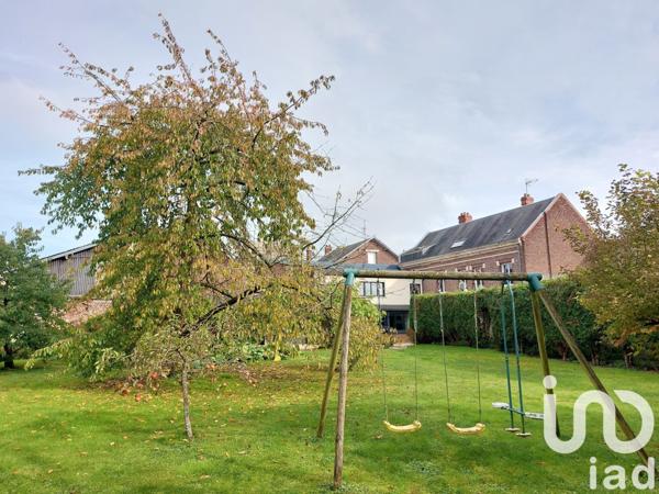Maison 11 pièces de 284 m² à Ham (80400)