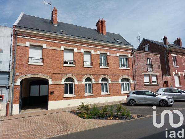 Maison 11 pièces de 284 m² à Ham (80400)