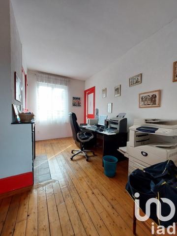 Maison 11 pièces de 284 m² à Ham (80400)