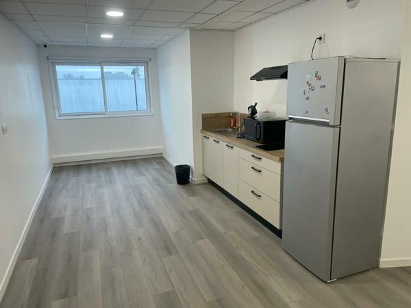 A LOUER BUREAU DE 38 m² - LES ESSARTS EN BOCAGE