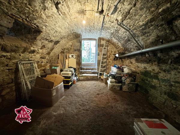 Maison dans le bourg médiéval. Penne-d'Agenais (47140)