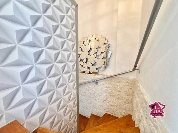 Maison dans le bourg médiéval. Penne-d'Agenais (47140)