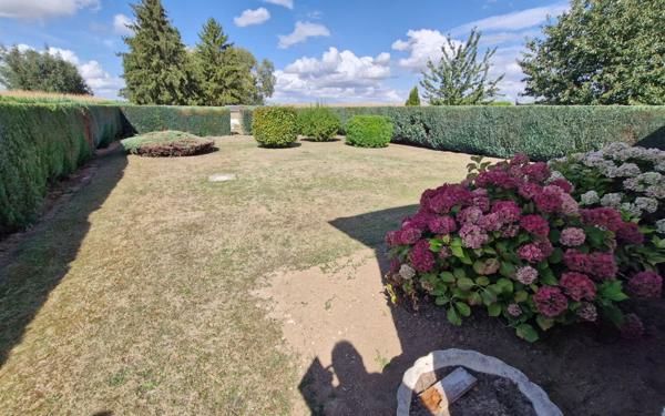 Maison à vendre    5 pièces •  Dompierre-Becquincourt