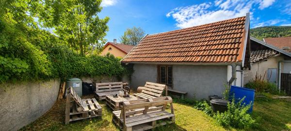 Appartement, 4 chambres, terrasse, jardin, garage et maisonnette