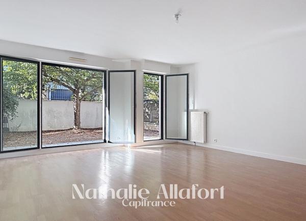 MAISON DE 4 PIECES AVEC JARDIN ET 2 PARKINGS - CHATILLON (92)