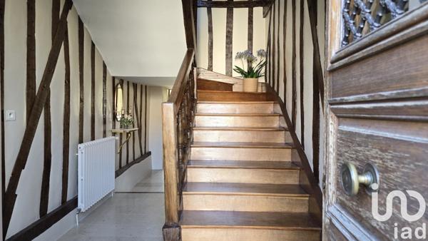 Maison 7 pièces de 223 m² à Freneuse (78840)