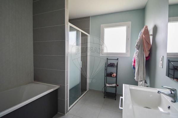 Maison 3 chambre(s) à vendre - Vendat, Allier - 03