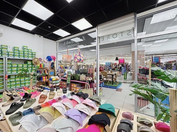 Ghisonaccia (20240) Fonds de commerce à vendre - Centre commercial Ghisonaccia - 100 000€