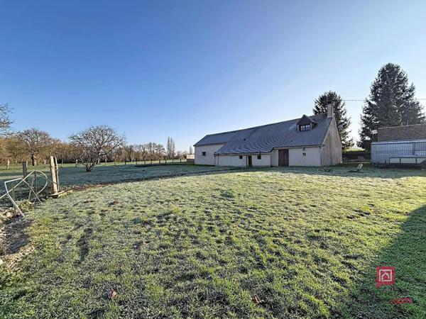 Proche Bonnetable, longère de 225 m2 dans bel environnement