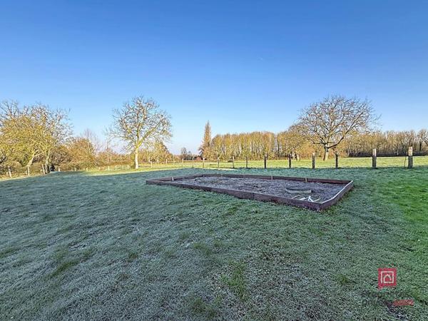 Proche Bonnetable, longère de 225 m2 dans bel environnement