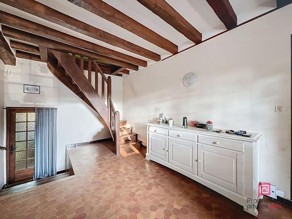 Proche Bonnetable, longère de 225 m2 dans bel environnement