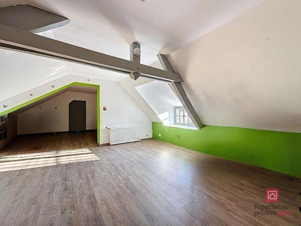 Proche Bonnetable, longère de 225 m2 dans bel environnement