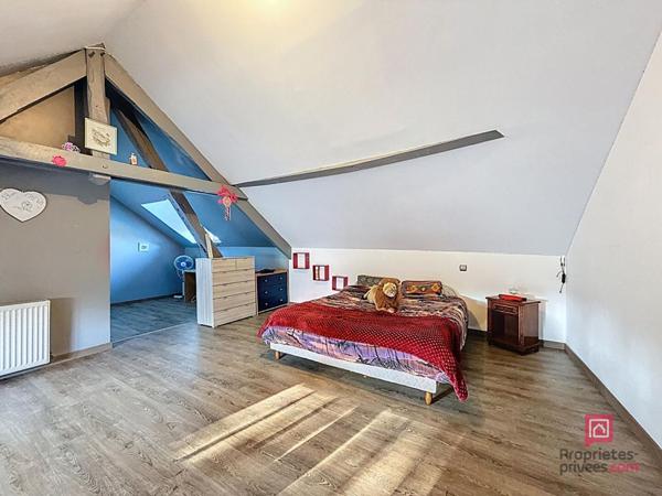 Proche Bonnetable, longère de 225 m2 dans bel environnement