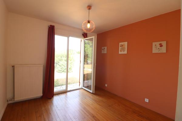 Maison de plain pied dans quartier calme