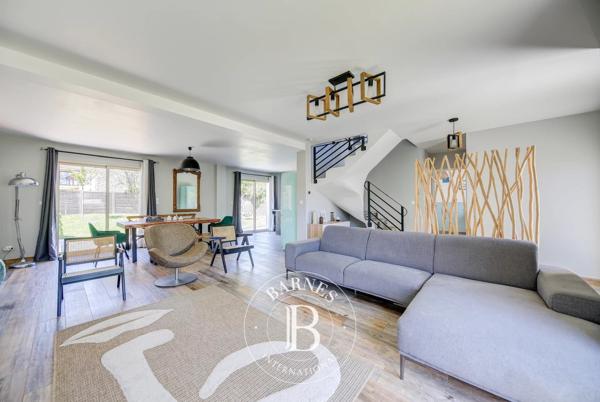 Noisy-le-Roi, Maison 7 Chambres -  173 m² à vendre