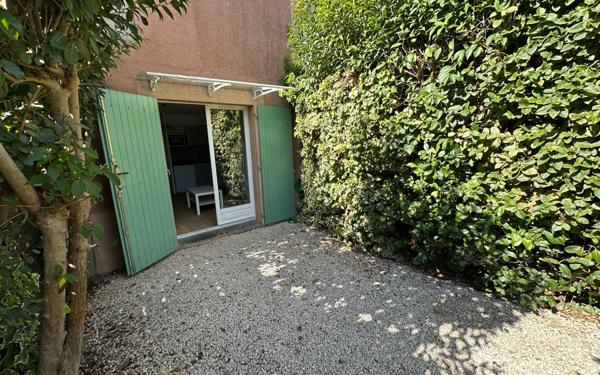 Maison à vendre    2 pièces • 32 m2 La Seyne-sur-Mer