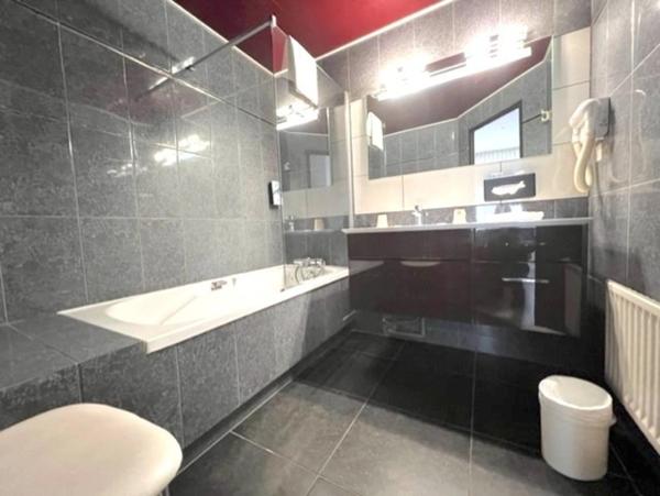 HOTEL à vendre ANGOULEME (16)