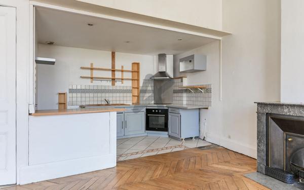 T3 de 58 m² avec beau potentiel – Quartier Cusset – À deux pas du métro