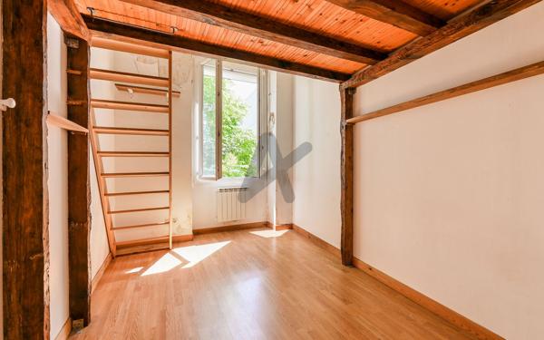 T3 de 58 m² avec beau potentiel – Quartier Cusset – À deux pas du métro
