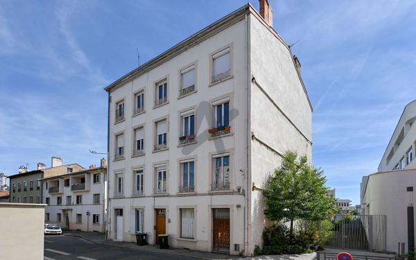 T3 de 58 m² avec beau potentiel – Quartier Cusset – À deux pas du métro
