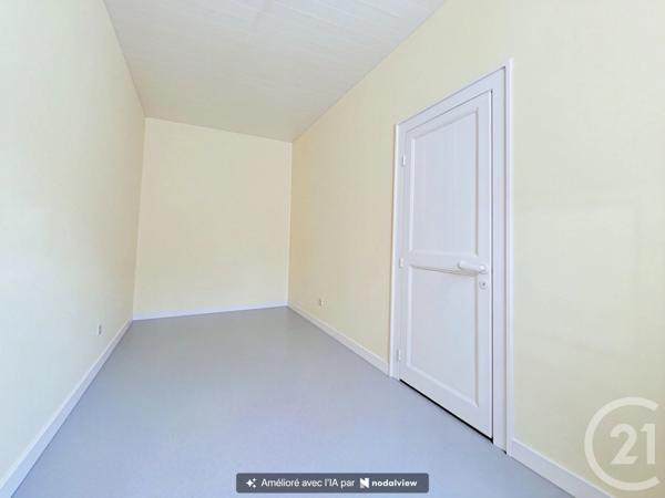 Maison à vendre  3 pièces - 78,76 m 2   ROCHEFORT  - 17