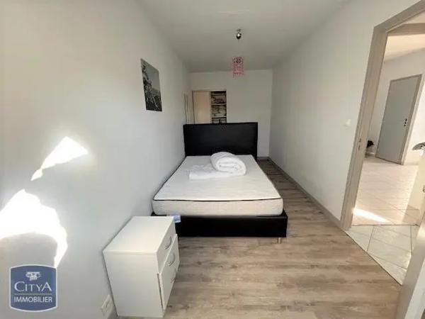 Appartement à louer 2 pièces 54.2m² Chalon-sur-Saône (71100)