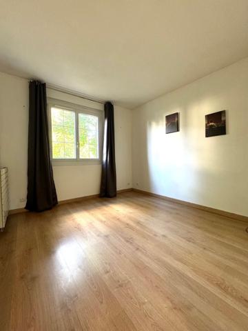 Claye-Souilly ... Maison de 6/7 pièces + Studio indépendant!!!