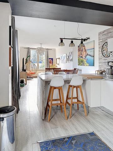 COLOMBES - MAISON 6 P DEPENDANCE TERRASSE PISCINE