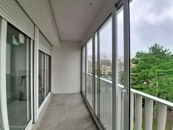 Appartement 96m2 4 chambres 2 salles de bain avec wc et 1 cuisine fermee