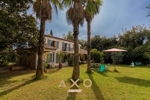 CASTELNAU-LE-LEZ - PROPRIÉTÉ DEXCEPTION  164 m²  4 CHAMBRES  BUREAU  TERRAIN ARBORÉ 2 790 m²  PISCINABLE  1 475 000 