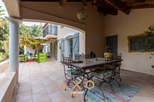 CASTELNAU-LE-LEZ - PROPRIÉTÉ DEXCEPTION  164 m²  4 CHAMBRES  BUREAU  TERRAIN ARBORÉ 2 790 m²  PISCINABLE  1 475 000 