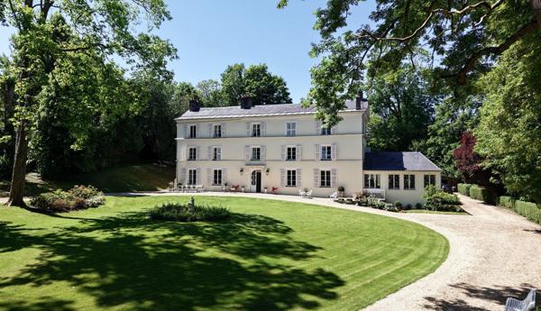 Vente Maison de luxe Bernay 14 Pièces 600 m²