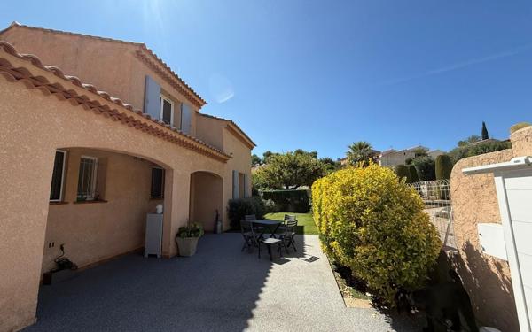 Maison à vendre    5 pièces • 110 m2 Sanary-sur-Mer
