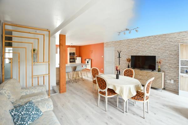 Propriété rénovée de 324 m² avec terrain à COUCHES (71)