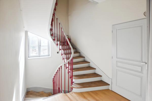 Propriété rénovée de 324 m² avec terrain à COUCHES (71)