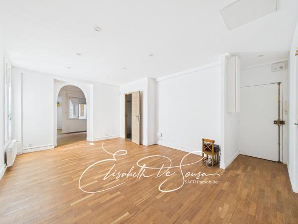 DUPLEX DE CHARME AVEC JARDIN PRIVATIF EN BORD DE MARNE – SAINT-MAURICE CENTRE