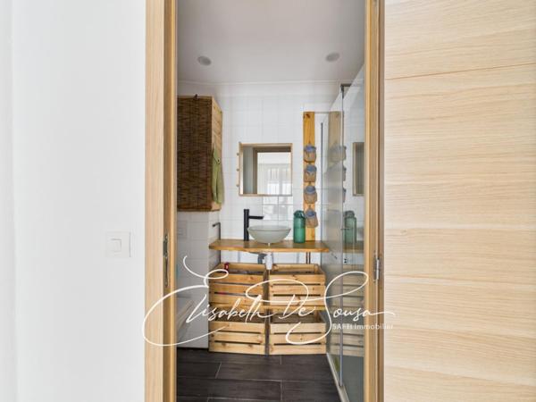 DUPLEX DE CHARME AVEC JARDIN PRIVATIF EN BORD DE MARNE – SAINT-MAURICE CENTRE