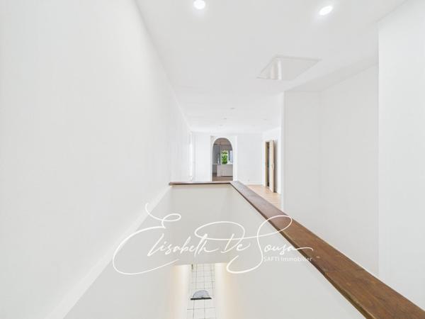 DUPLEX DE CHARME AVEC JARDIN PRIVATIF EN BORD DE MARNE – SAINT-MAURICE CENTRE